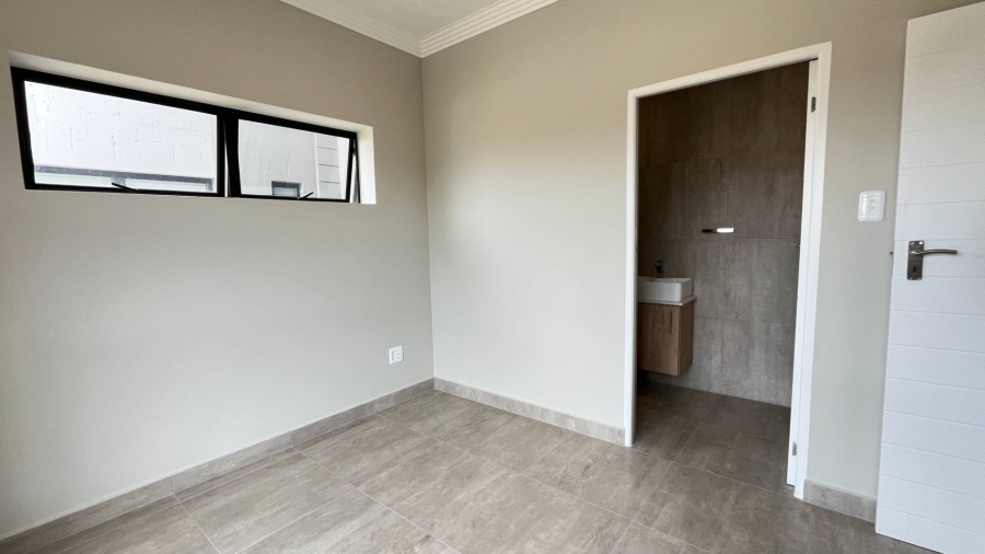 2 Bedroom Property for Sale in Hartenbos Central Western Cape